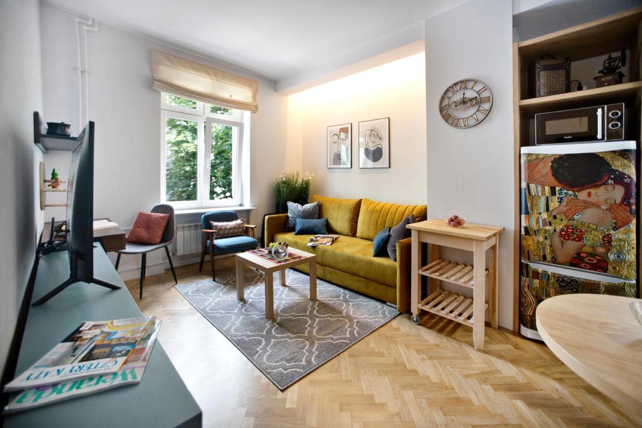 Ochota P&O Serviced Apartments Varsavia Esterno foto